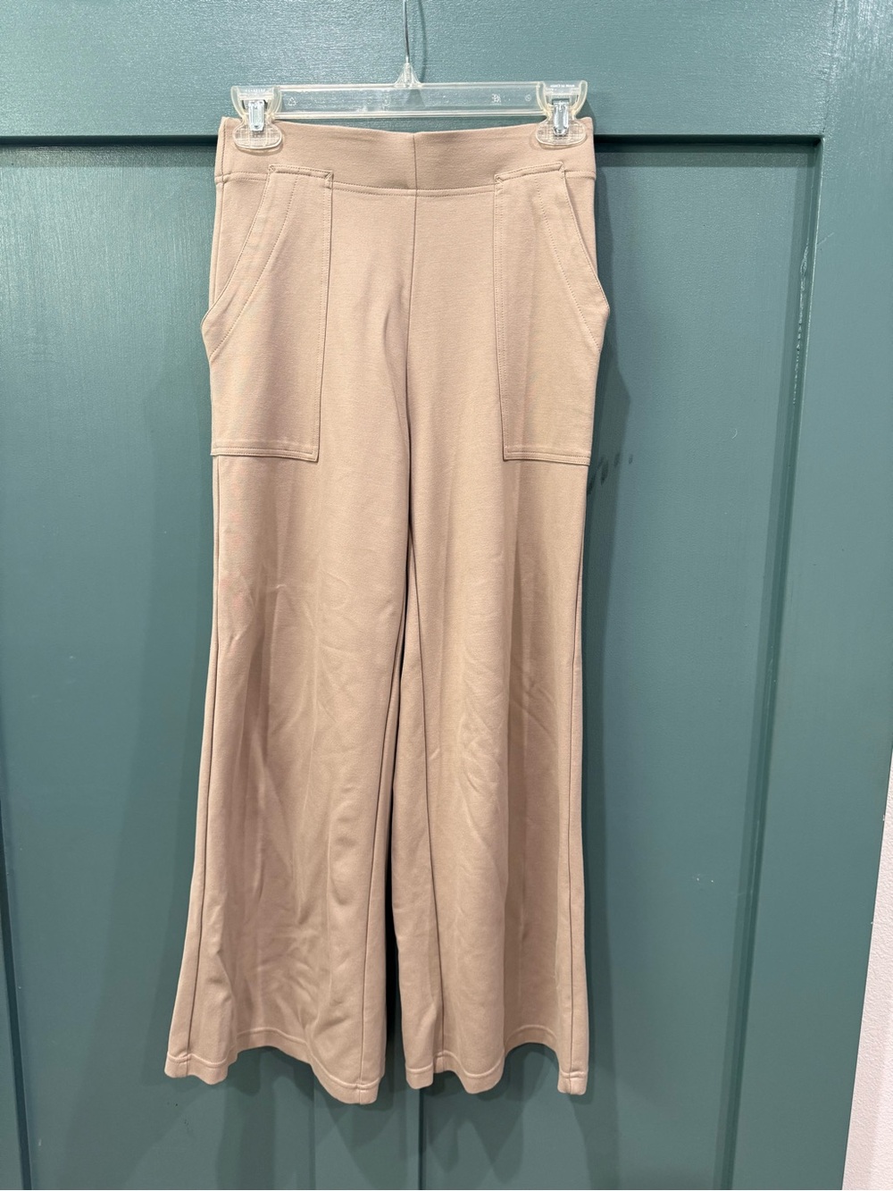 Max Studio Women's Cropped Wide Leg Pant - Picture 2 of 5